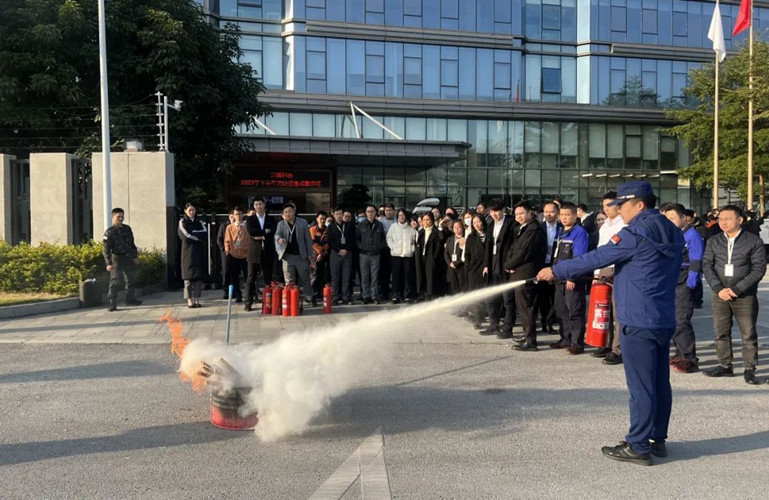 筑牢安全線，防患于未“燃”丨昇輝控股開展消防演練活動